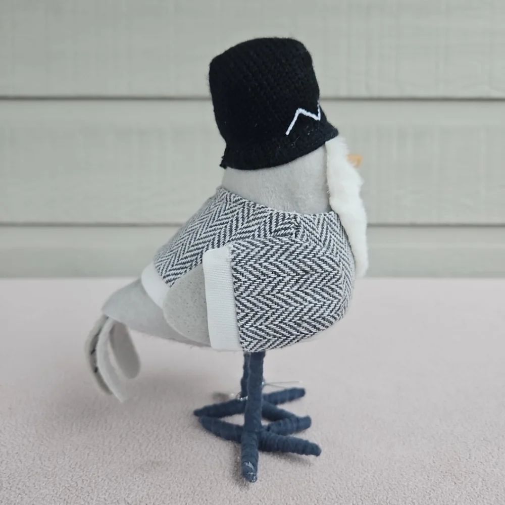 Target Wondershop Bird Christmas 2022 Featherly Friends Iskall Holly Black Hat